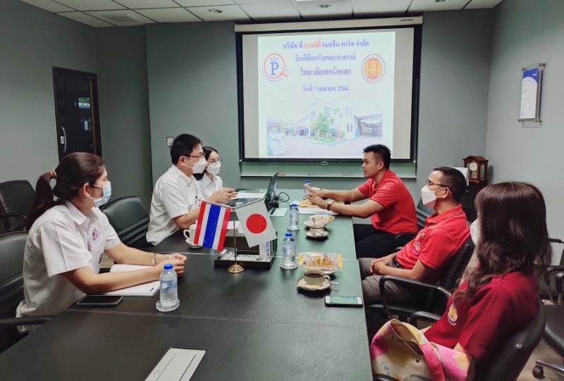 คุณพัฒนศักดิ์ แสนสมรส กรรมการผู้จัดการ บริษัท พี ควอลิตี้ แมชชีน พาร์ท จำกัด ได้ต้อนรับคณะอาจารย์ จากวิทยาลัยเทคนิคเลย จังหวัดเลยในการเข้ามานิเทศนักศึกษา พร้อมเยี่ยมชมพื้นที่ไลน์การผลิต ร่วมถึงพบปะนักศึกษาระหว่างปฏิบัติงาน เมื่อวันที่ 7 เมษายน 2566
